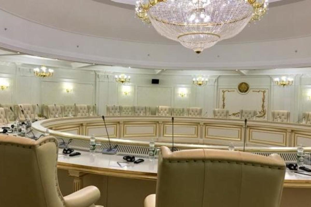 Роспуск "ЛДНР", прекращение огня, вывод войск: Украина выдвинула условия в Минске Роспуск "ЛДНР", прекращение огня, вывод войск: Украина выдвинула условия в Минске