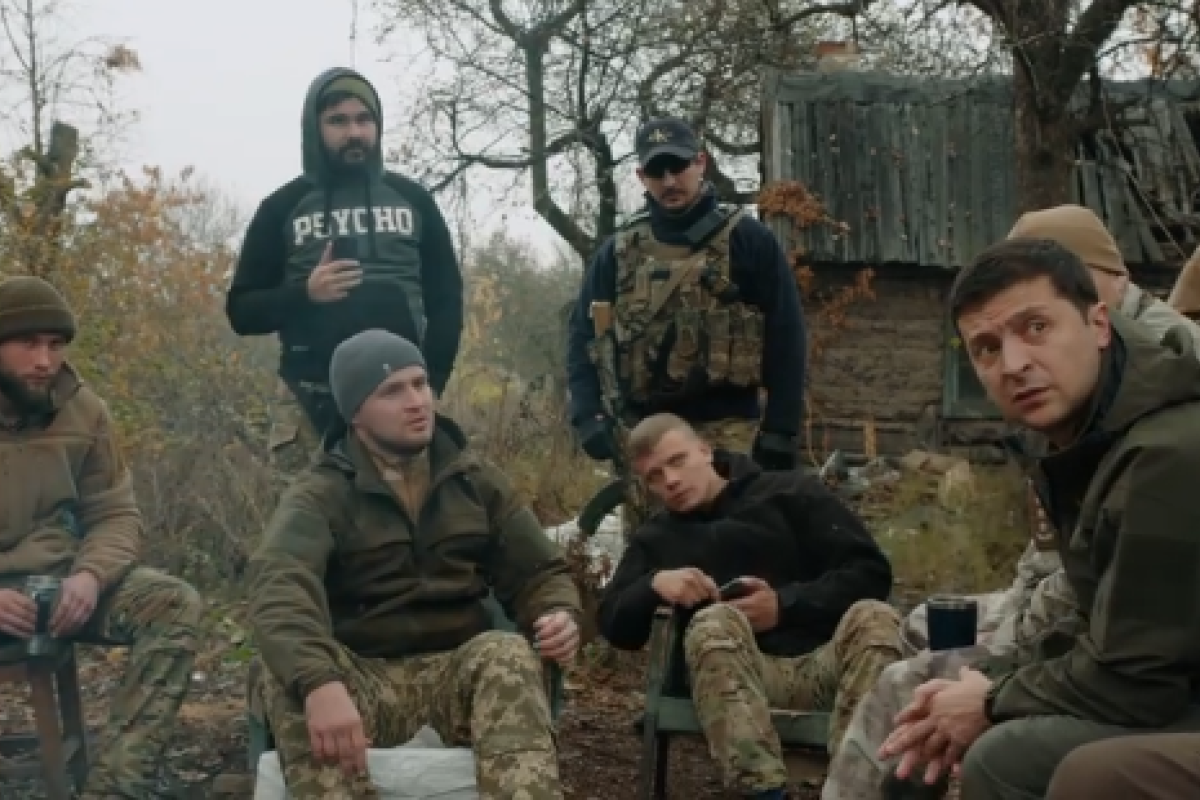 Добровольцы вывезли оружие из Золотого после встречи с Зеленским, - Нацполиция Добровольцы вывезли оружие из Золотого после встречи с Зеленским, - Нацполиция