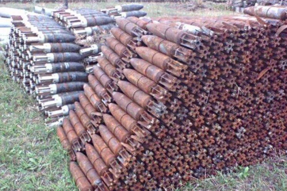 Зеленский подписал указ об улучшении условий хранения боеприпасов на военных арсеналах и складах Зеленский подписал указ об улучшении условий хранения боеприпасов на военных арсеналах и складах