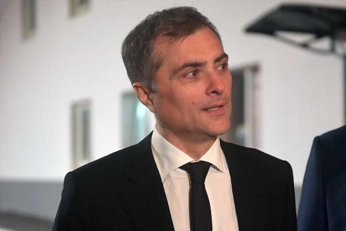 Бросал бумаги и кричал: Аваков рассказал, как у Суркова сдали нервы на нормандском саммите Бросал бумаги и кричал: Аваков рассказал, как у Суркова сдали нервы на нормандском саммите