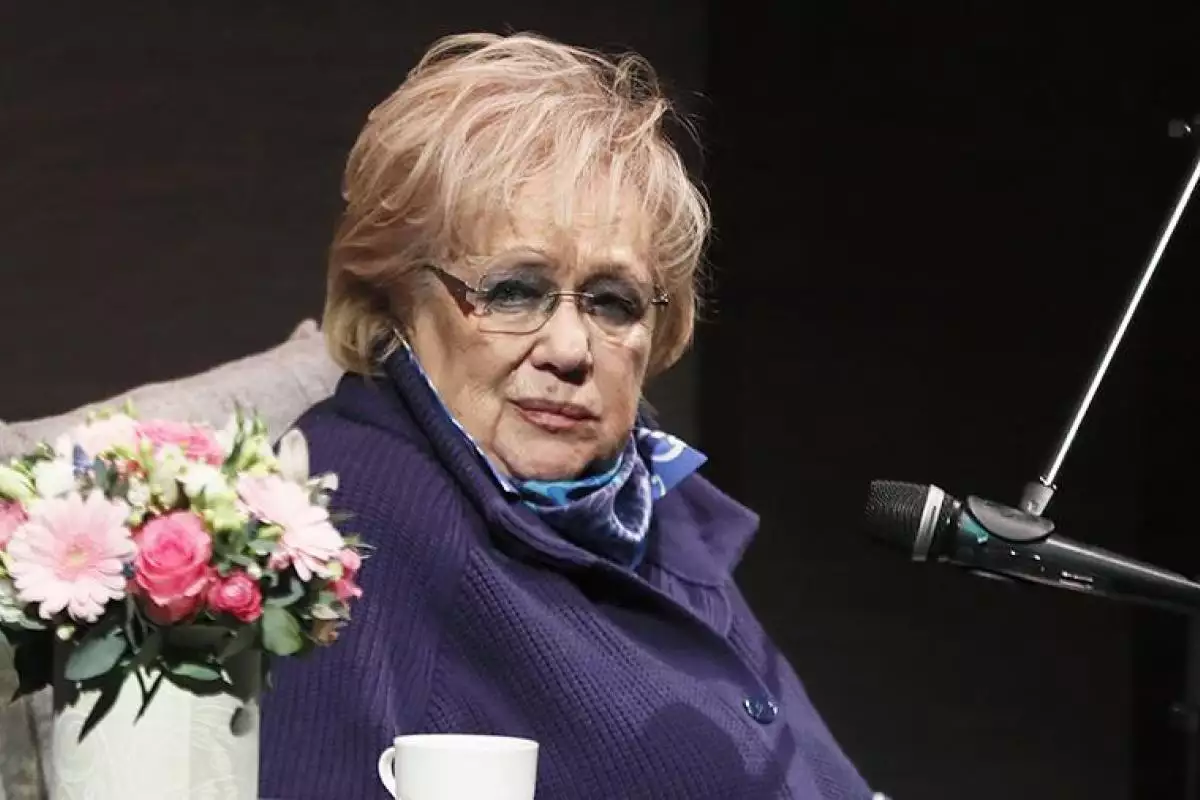 Галина Волчек попала в больницу, отпраздновав 86-й день рождения Галина Волчек попала в больницу, отпраздновав 86-й день рождения
