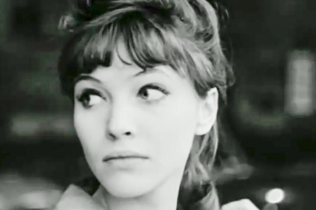 Во Франции скончалась легендарная актриса "новой волны" Анна Карина Во Франции скончалась легендарная актриса "новой волны" Анна Карина