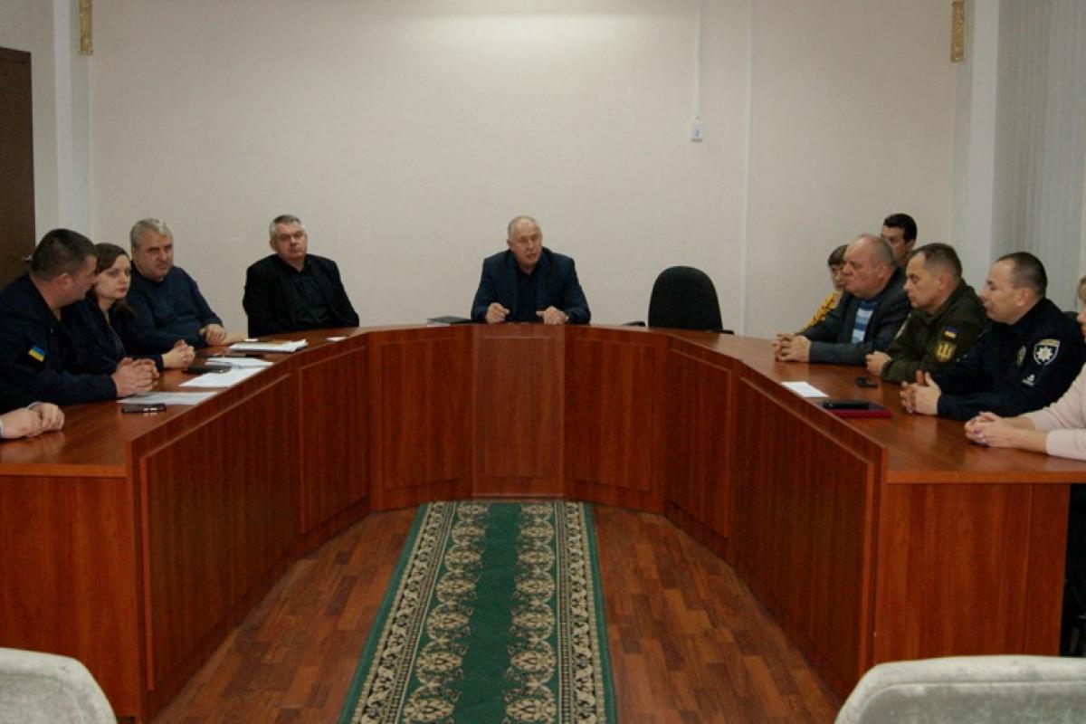 Лисичанск на пороге "безводного" кризиса: при отключении воды в городе "притушат" котельные и закроют школы Лисичанск на пороге "безводного" кризиса: при отключении воды в городе "притушат" котельные и закроют школы