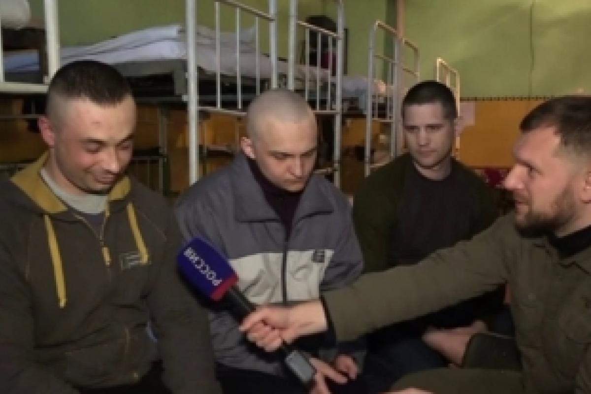 Кремлевские пропагандисты показали сюжет об украинцах в плену "ДНР" и назвали условия для обмена Кремлевские пропагандисты показали сюжет об украинцах в плену "ДНР" и назвали условия для обмена