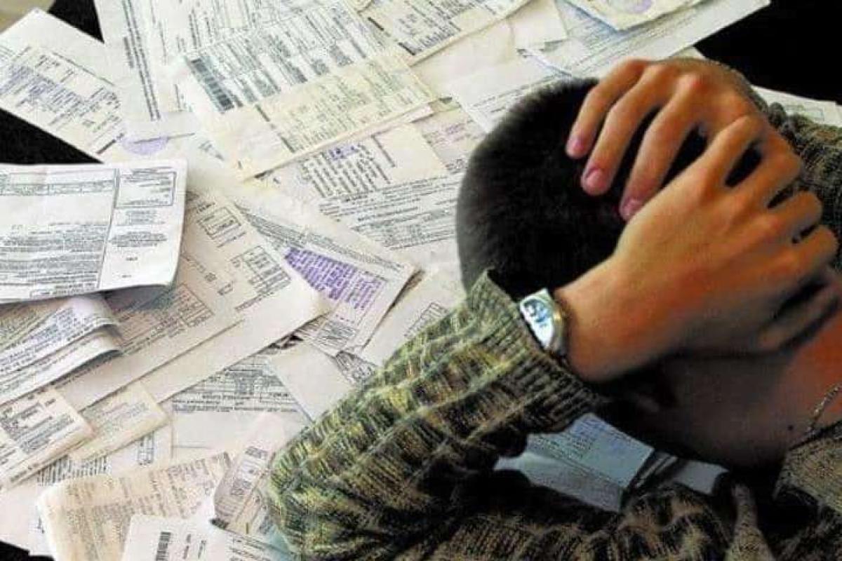 "Горячие линии" не помогут: Жителям Луганщины задерживают субсидии, чиновники объяснили причины