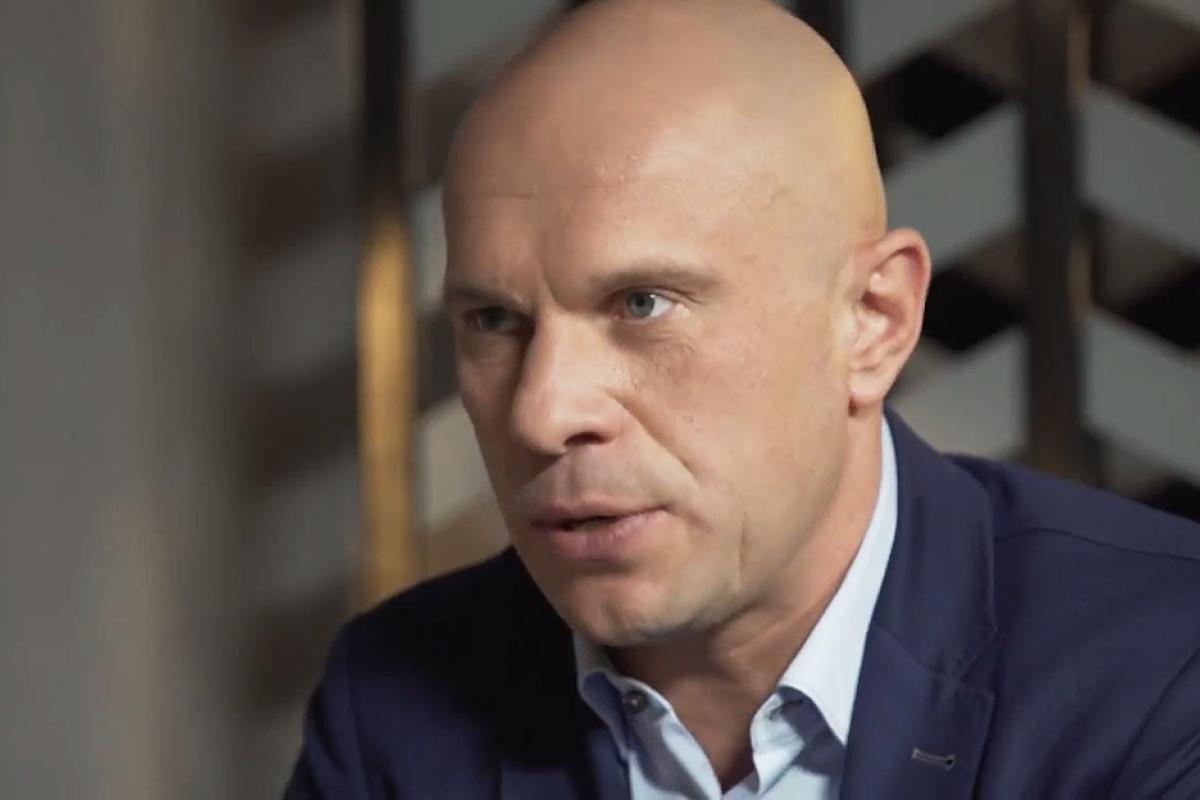 Скандальный нардеп Кива подрался в ресторане с ветераном АТО: видео Скандальный нардеп Кива подрался в ресторане с ветераном АТО: видео