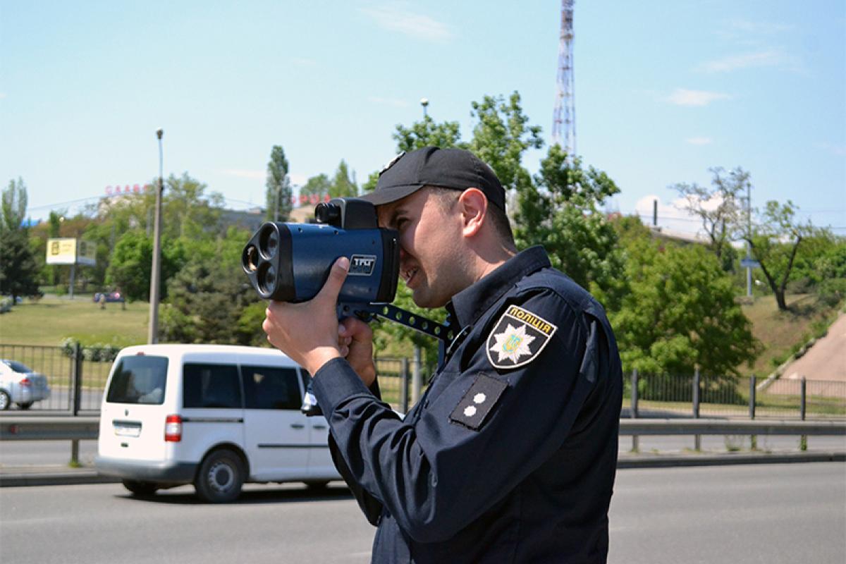 "Письма счастья": Украинских водителей начнут штрафовать по почте