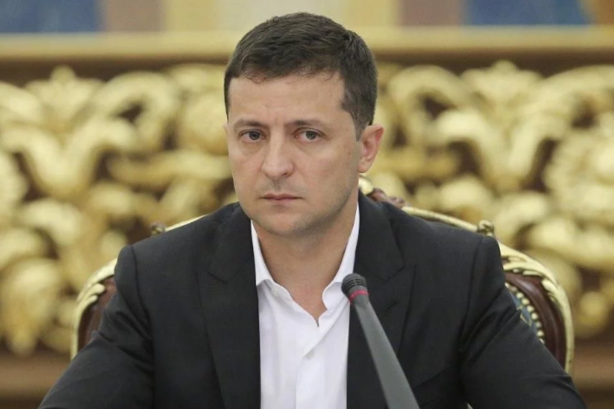 Зеленский поручил правительству разработать программу паспортизации жителей ОРДЛО