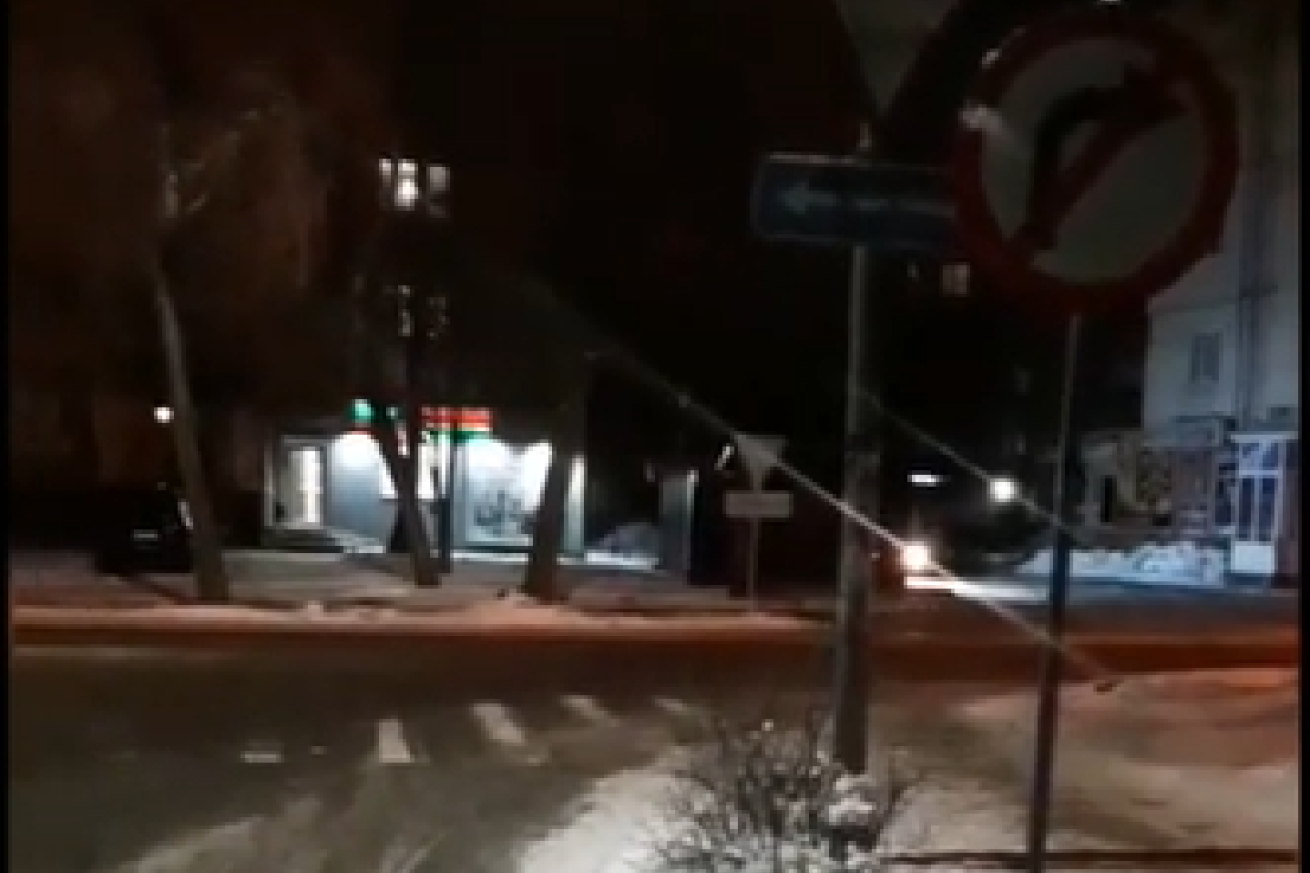 "Кормушка полицейских": Северодончане рассказали о "спрятанных" в городе дорожных знаках "Кормушка полицейских": Северодончане рассказали о "спрятанных" в городе дорожных знаках