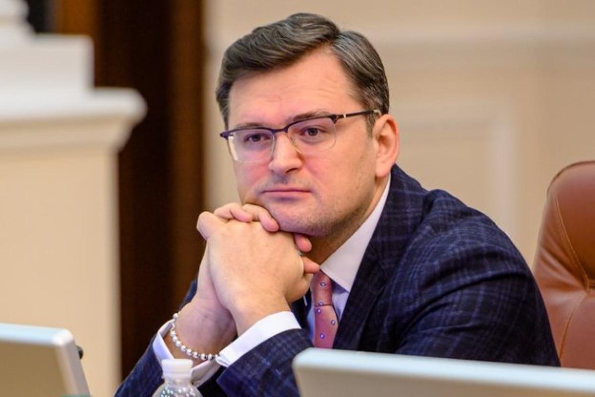 "Переходят на дистанционный режим работы": Украинский дипломат заразился коронавирусом "Переходят на дистанционный режим работы": Украинский дипломат заразился коронавирусом