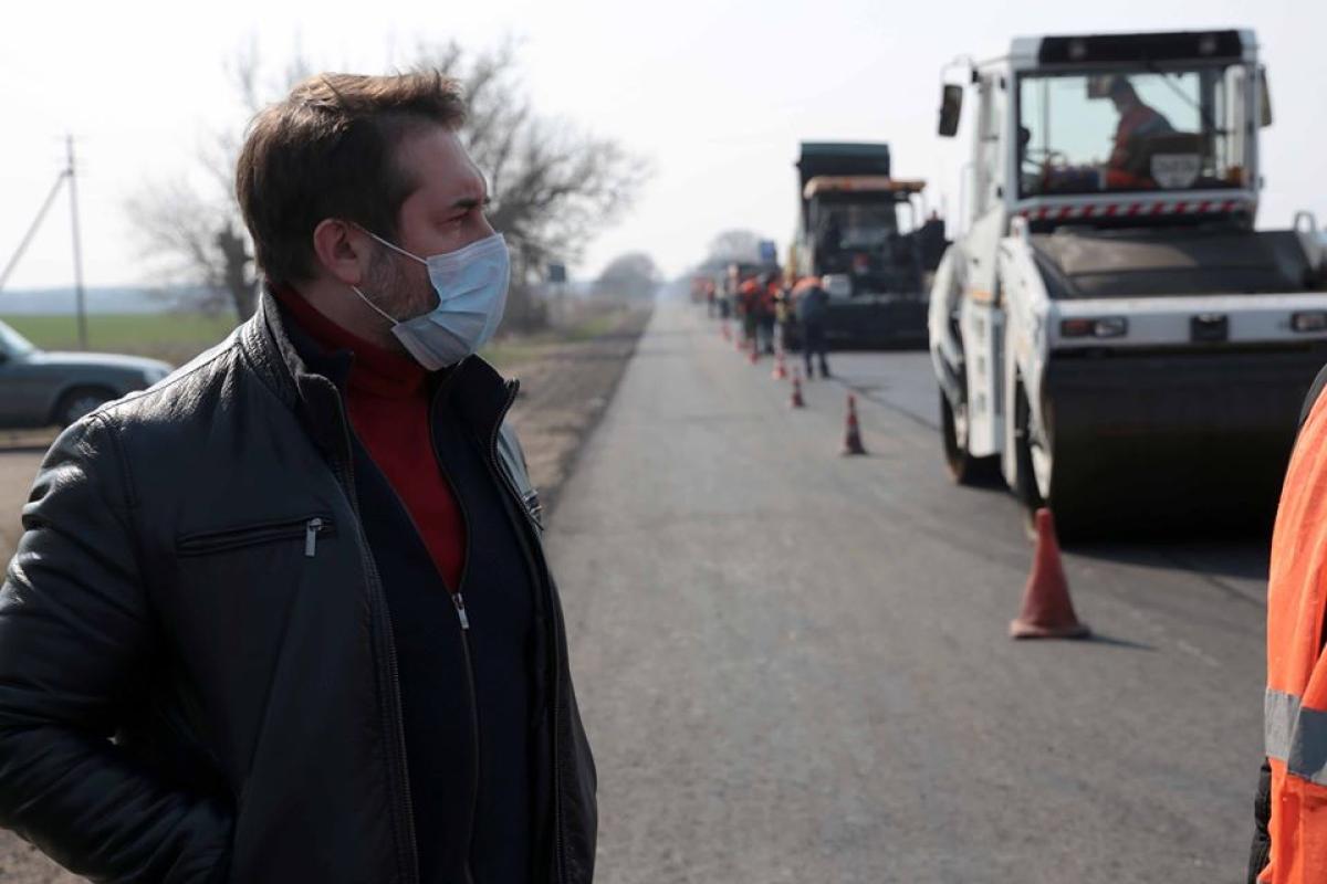 "Большая стройка": На Луганщине Сергей Гайдай проинспектировал ремонт дорог