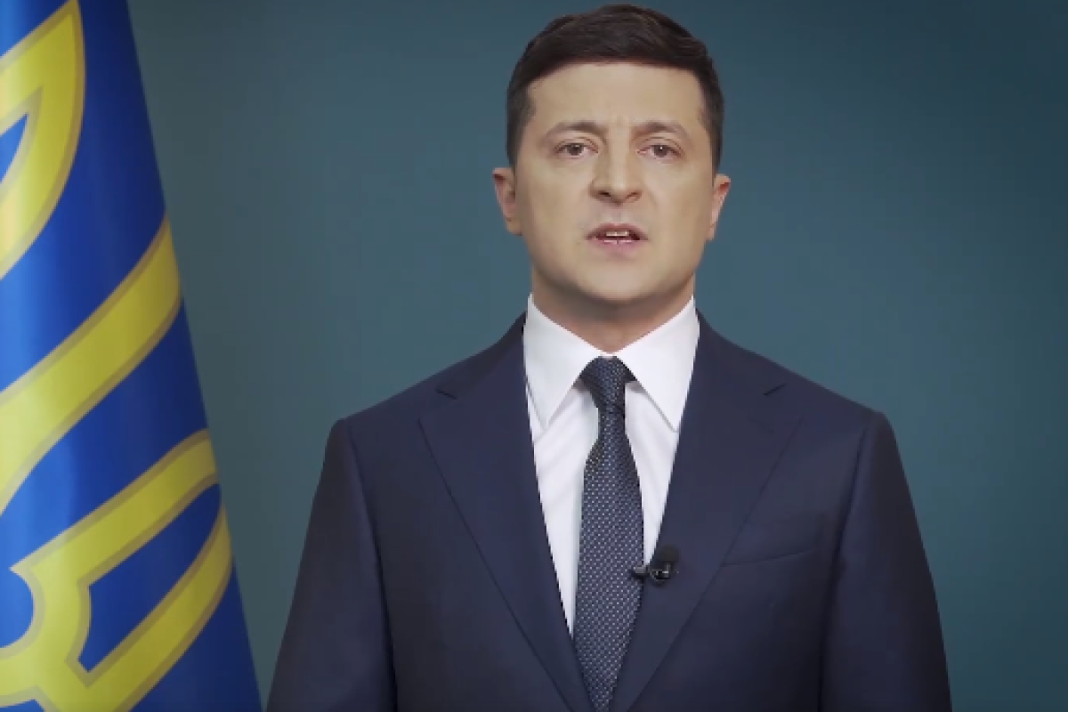 Зеленский пообещал пенсионерам доплату в 1000 гривен: кому повезет Зеленский пообещал пенсионерам доплату в 1000 гривен: кому повезет