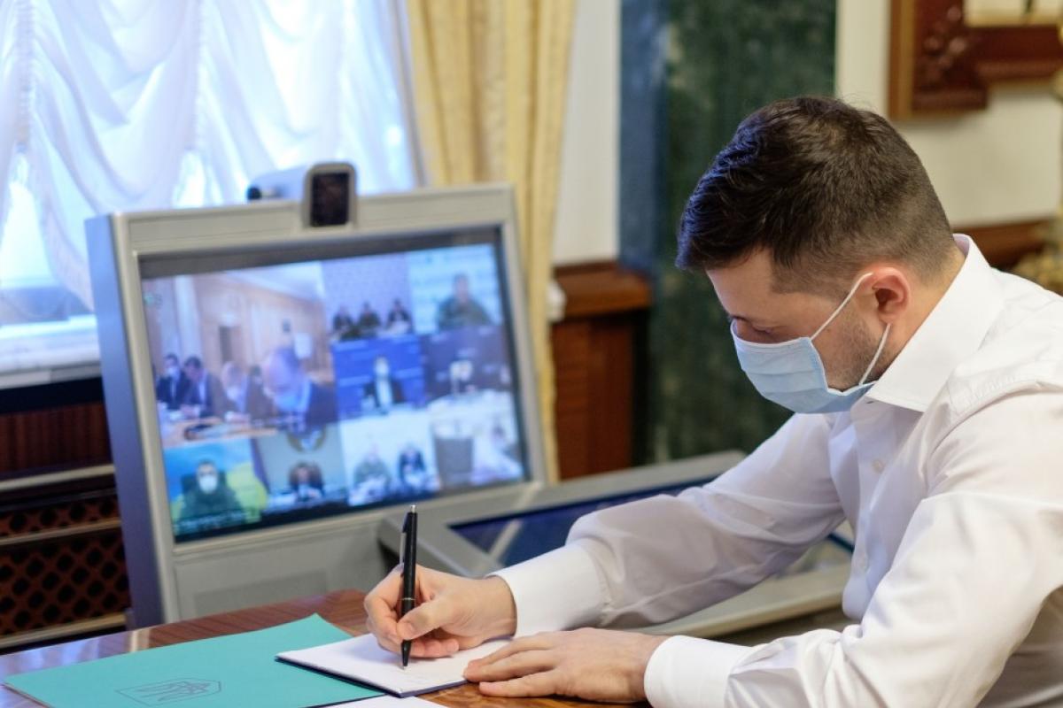 Карантин работает: Власти констатировали снижение заболеваемости коронавирусом в Украине Карантин работает: Власти констатировали снижение заболеваемости коронавирусом в Украине