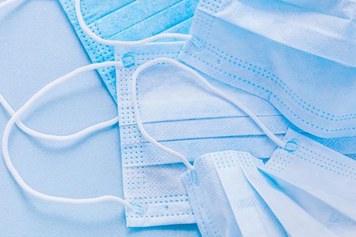 "Поможем себе сами": В Лисичанске стартовала акция по бесплатной раздаче медицинских масок