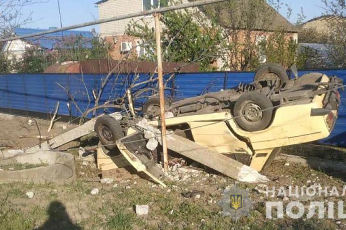 В Запорожской области в ДТП погибли 3 человека В Запорожской области в ДТП погибли 3 человека