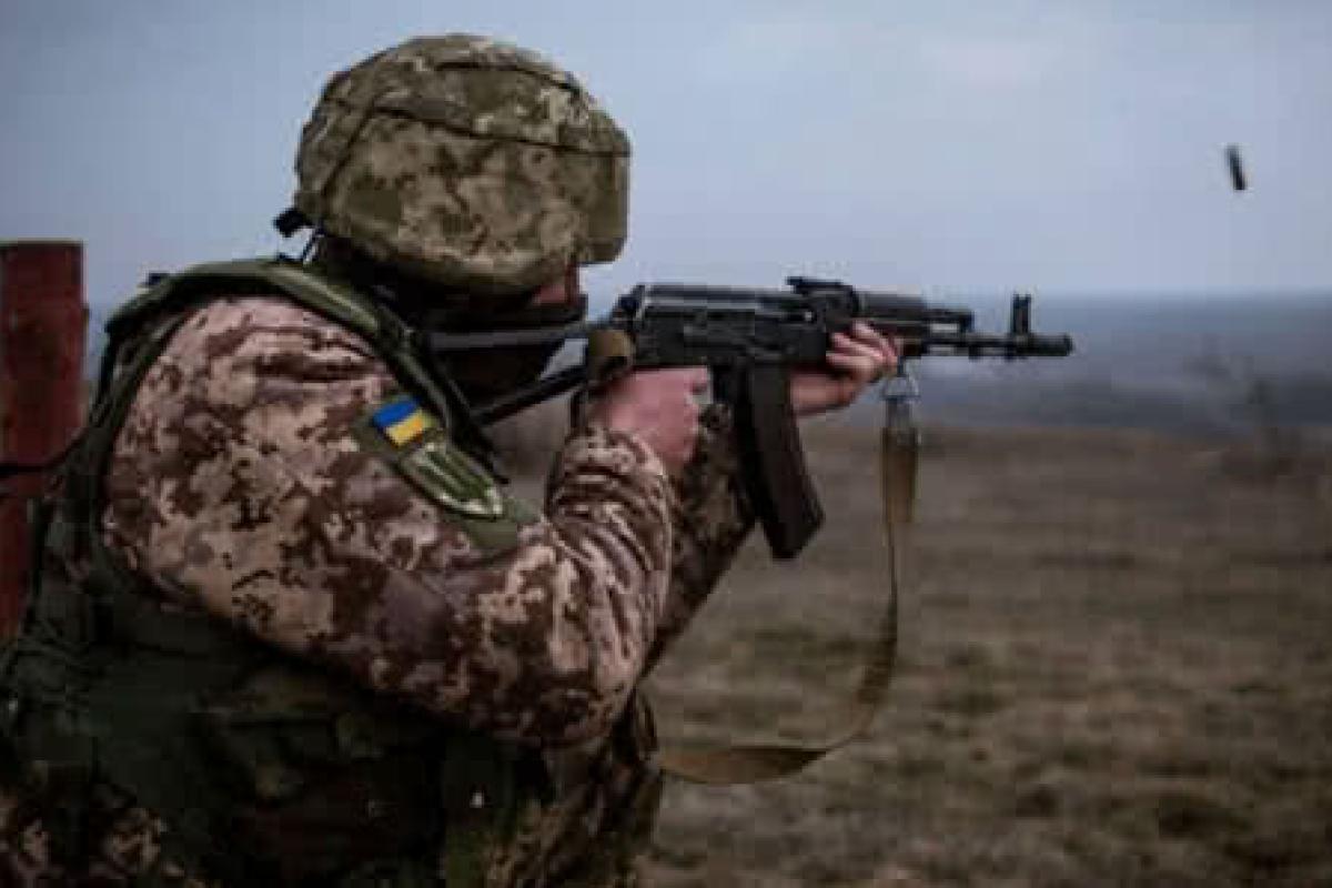 Оккупанты 4 раза вели обстрел по украинским бойцам - штаб