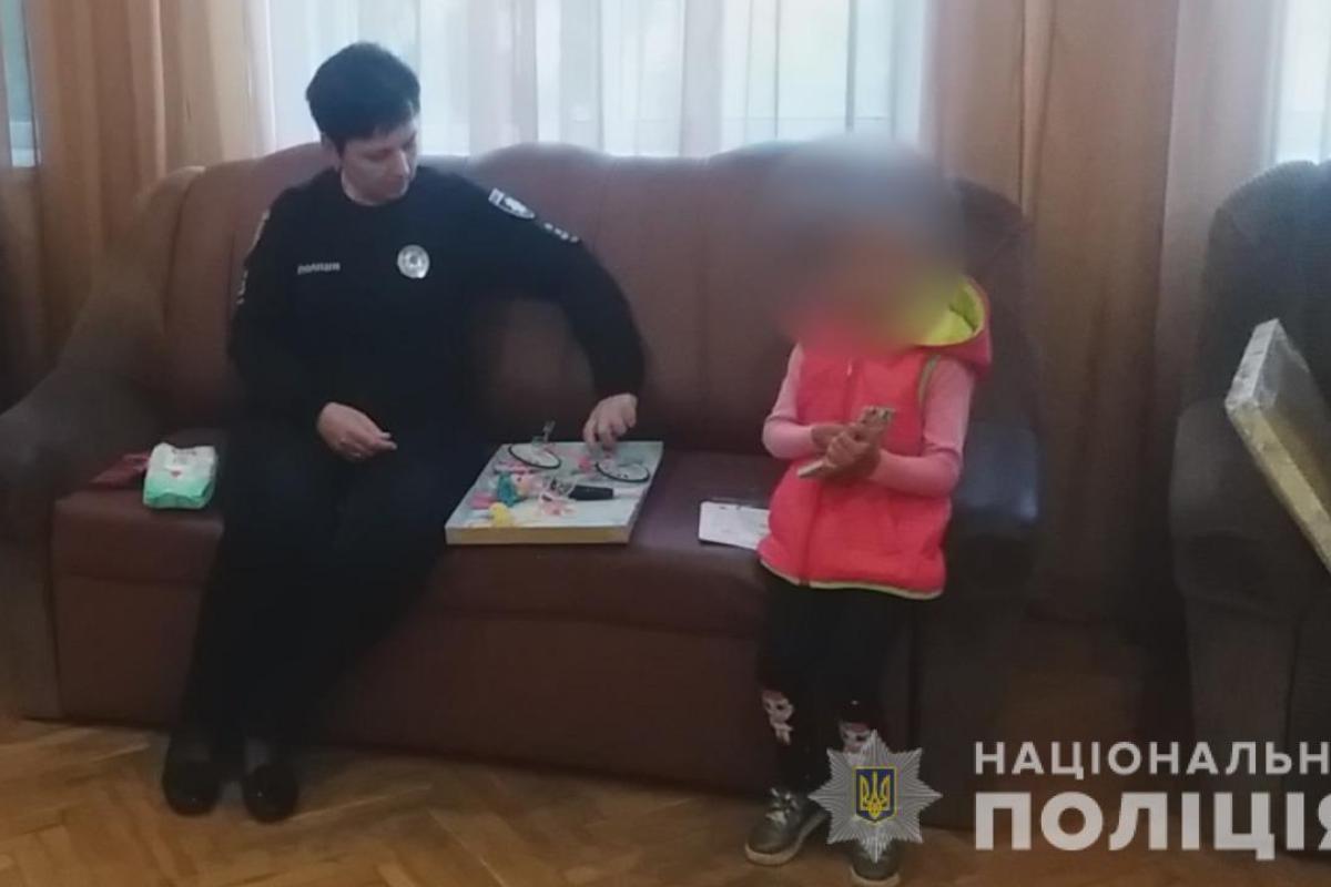 Заманил девочку в машину: На Одесчине любитель детского порно пытался похитить ребенка Заманил девочку в машину: На Одесчине любитель детского порно пытался похитить ребенка