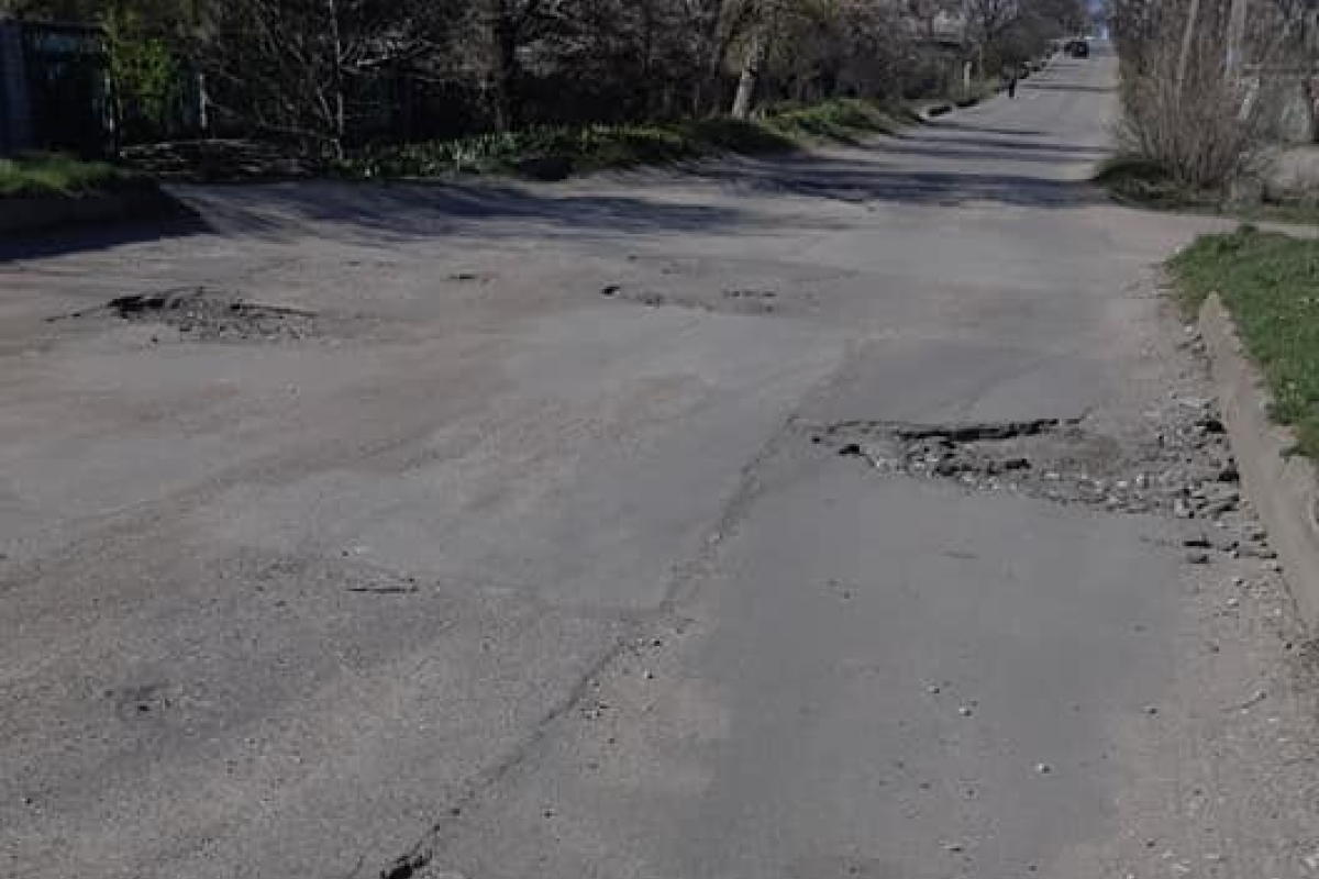 В Лисичанске показали состояние дорог, которые ремонтировались в прошлом году