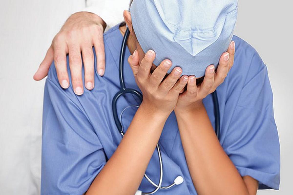 Без гроша в кармане: Украинский медик рассказал о критической ситуации с финансированием медицины Без гроша в кармане: Украинский медик рассказал о критической ситуации с финансированием медицины