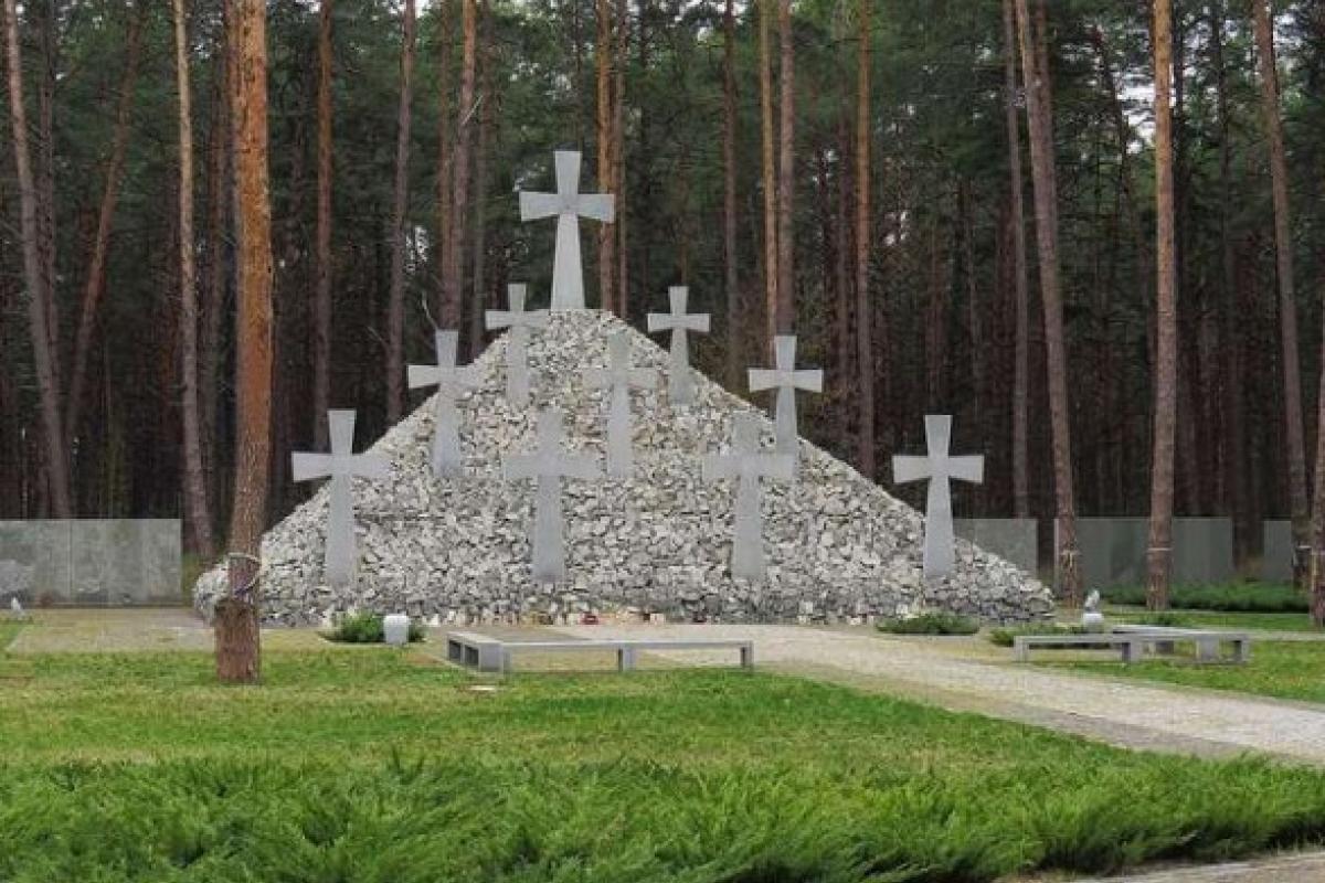 Памятная дата: в Украине отмечается День памяти жертв политических репрессий