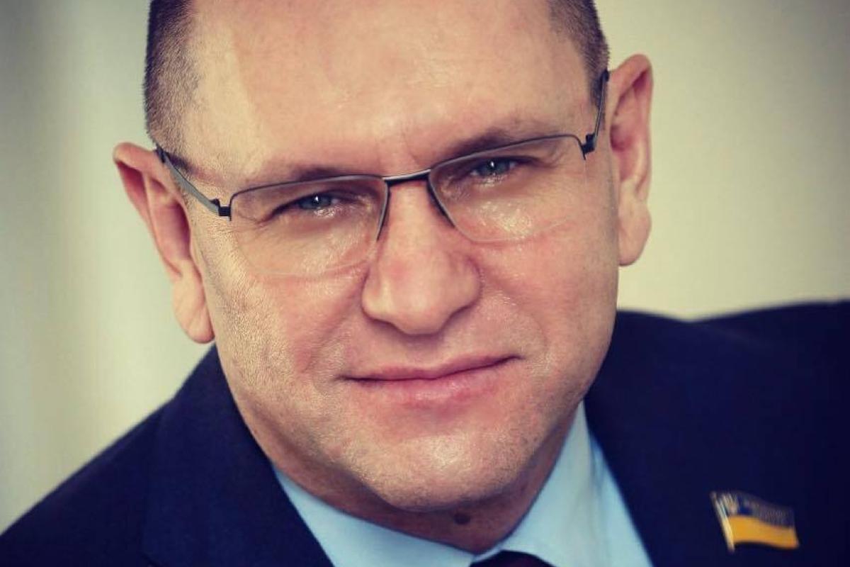 У еще одного нардепа из "Слуги народа" заподозрили коронавирус