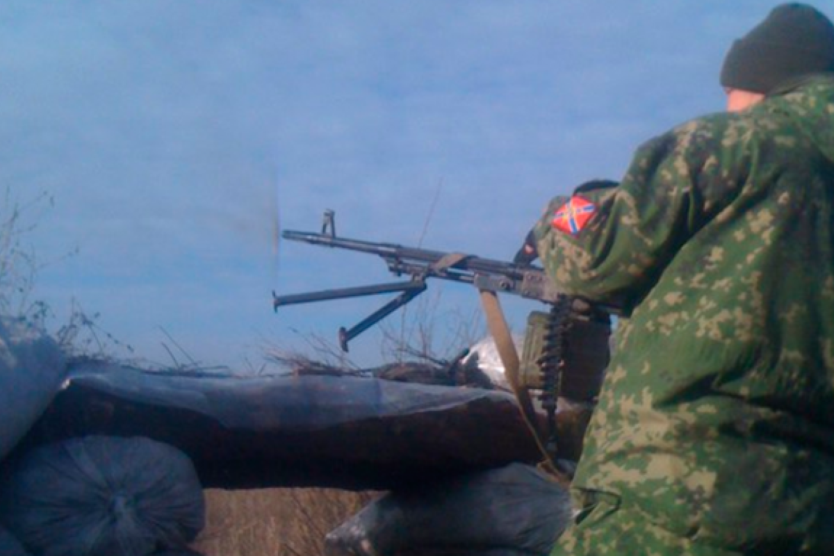 На Донетчине при обстреле со стороны оккупантов ранен украинский военный На Донетчине при обстреле со стороны оккупантов ранен украинский военный