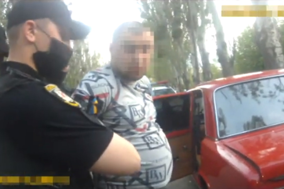 "Стриптизер" и "автоинструктор": В Лисичанске и Северодонецке поймали пьяных водителей "Стриптизер" и "автоинструктор": В Лисичанске и Северодонецке поймали пьяных водителей