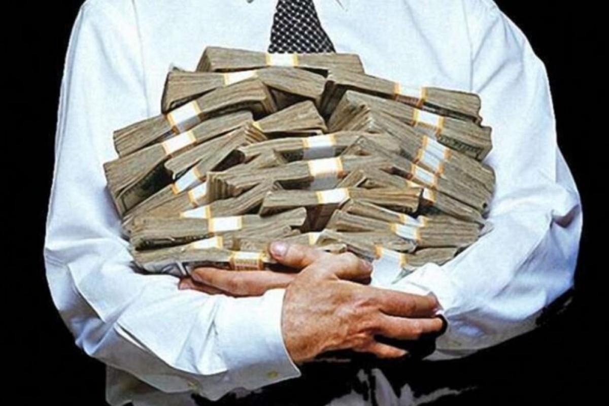 Пир во время чумы: члены ЦИК начислили себе космические отпускные и премии