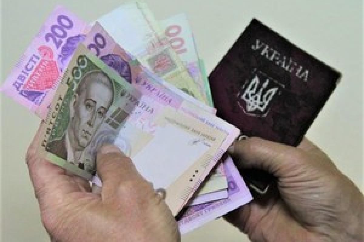До 6,5 тысяч гривен: Зеленский анонсировал повышение минимальной заработной платы в Украине