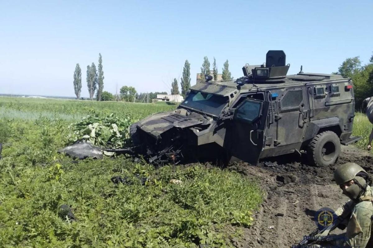 В Авдеевке подорвался автомобиль ВСУ, ранены 10 военных В Авдеевке подорвался автомобиль ВСУ, ранены 10 военных
