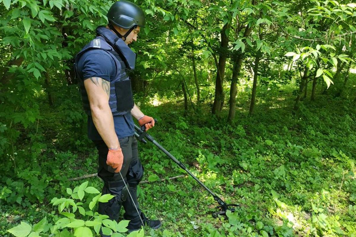 Пиротехники на Луганщине нашли 325 патронов Пиротехники на Луганщине нашли 325 патронов
