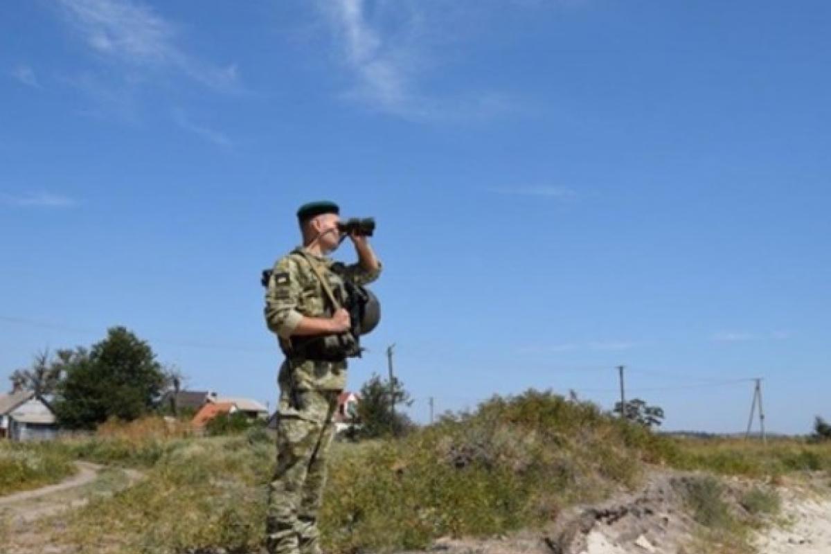 На лодке в Украину: На Луганщине три человека пытались пересечь линию разграничения На лодке в Украину: На Луганщине три человека пытались пересечь линию разграничения