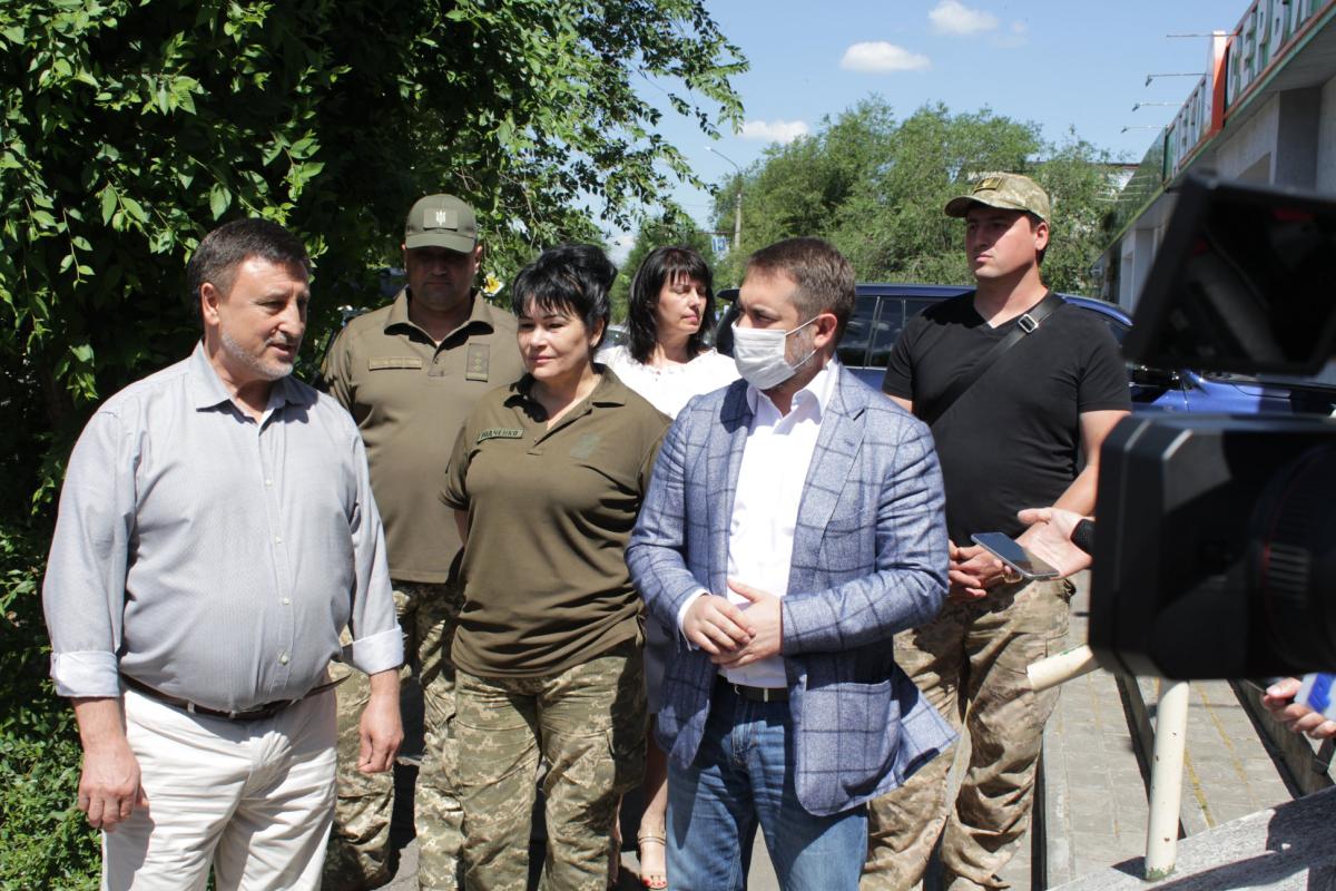 Латвия передала более 5 тонн гуманитарной помощи для пострадавших в результате пожара на Луганщине Латвия передала более 5 тонн гуманитарной помощи для пострадавших в результате пожара на Луганщине