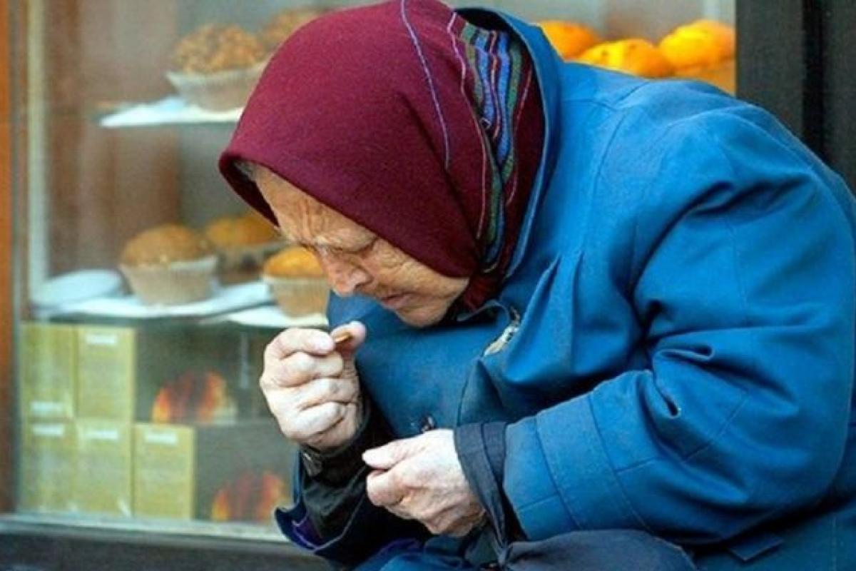 В Минсоцполитики дали совет украинцам, как выжить на мизерную пенсию В Минсоцполитики дали совет украинцам, как выжить на мизерную пенсию