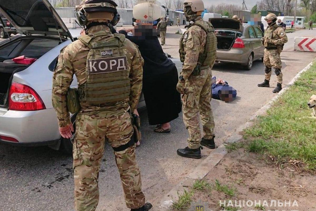 На Луганщині судитимуть членів злочинної групи за вимагання з фермера двох мільйонів гривень На Луганщині судитимуть членів злочинної групи за вимагання з фермера двох мільйонів гривень