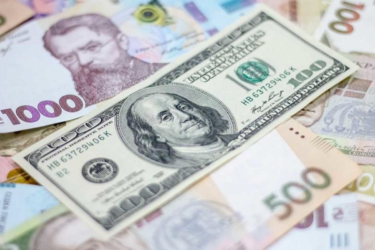 "Долар по 30 гривень": Шмигаль сказав, чи може підскочити курс "Долар по 30 гривень": Шмигаль сказав, чи може підскочити курс