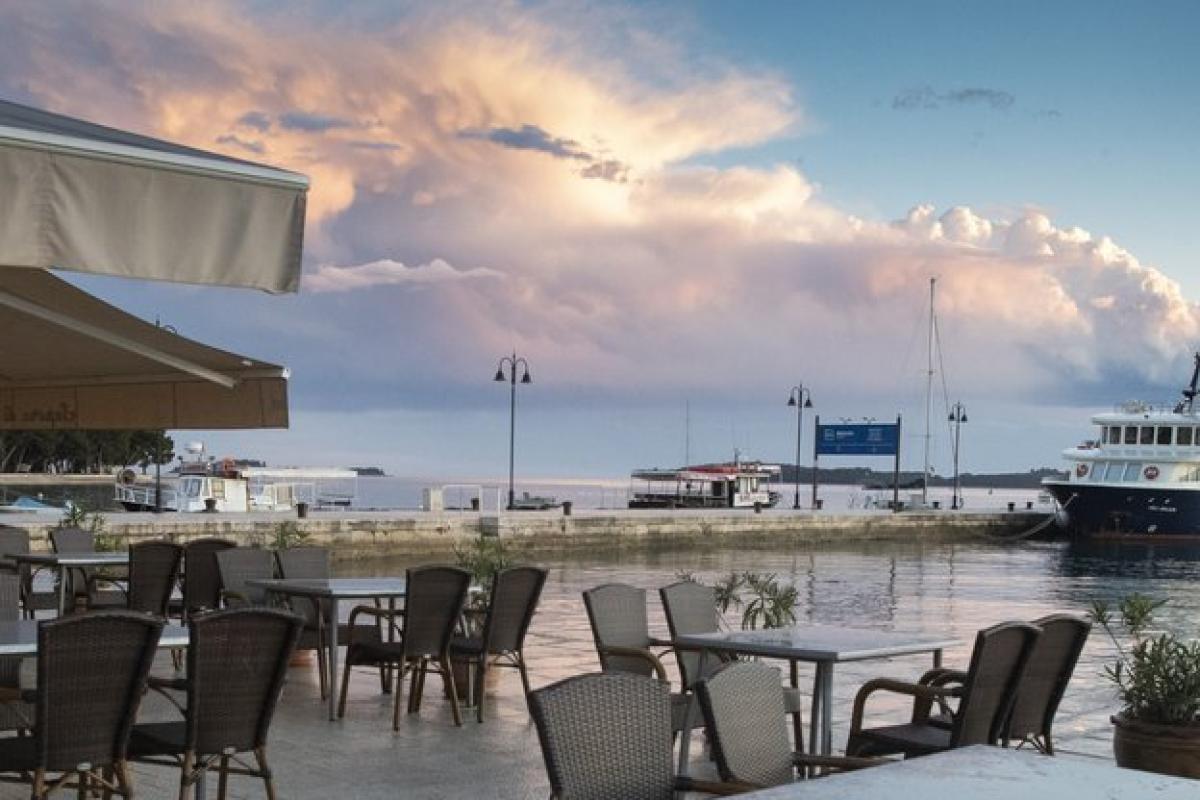 Хорватия обновила правила въезда для украинцев Хорватия обновила правила въезда для украинцев