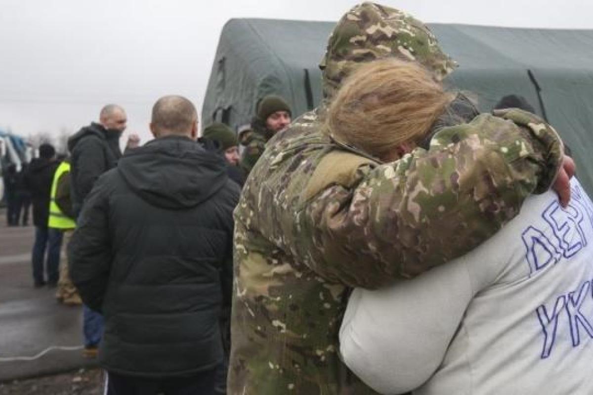 Украина поднимает вопрос об экстренном порядке обмена одного из пленных, который находится в "ДНР"