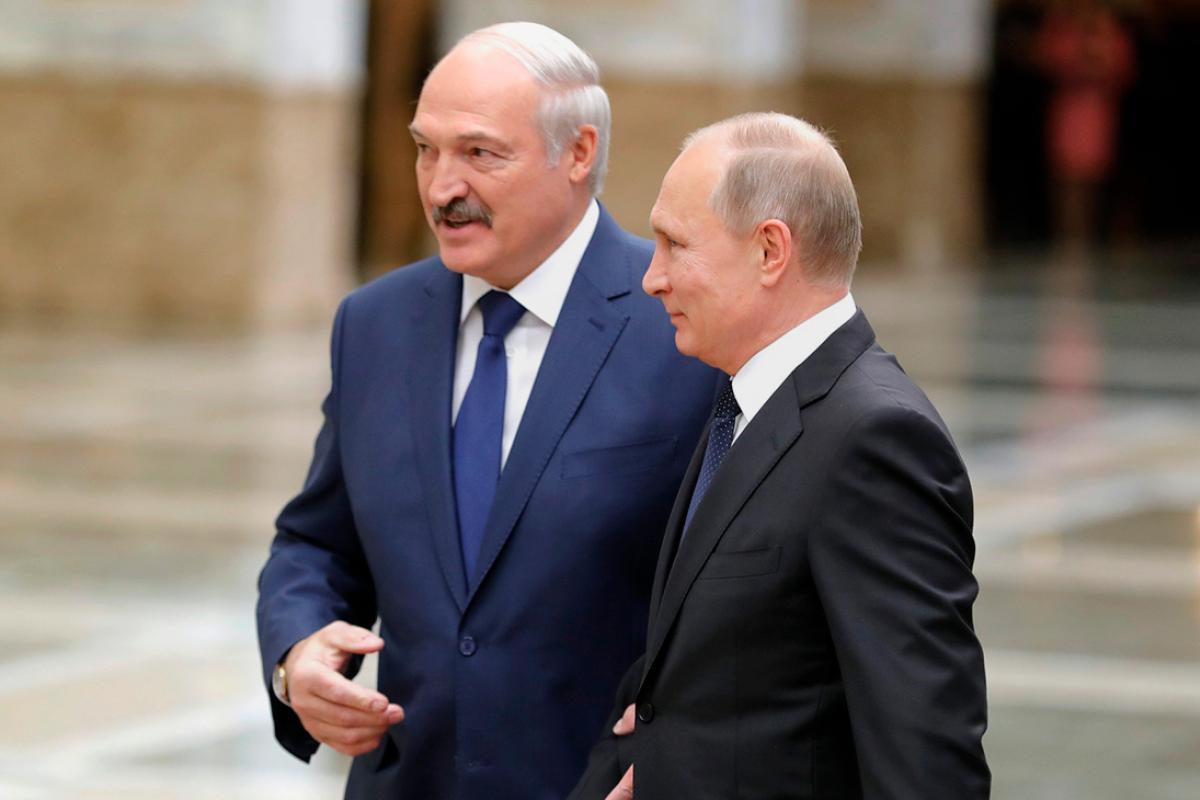 Введе війська? Лукашенко домовився з Путіним про допомогу Введе війська? Лукашенко домовився з Путіним про допомогу