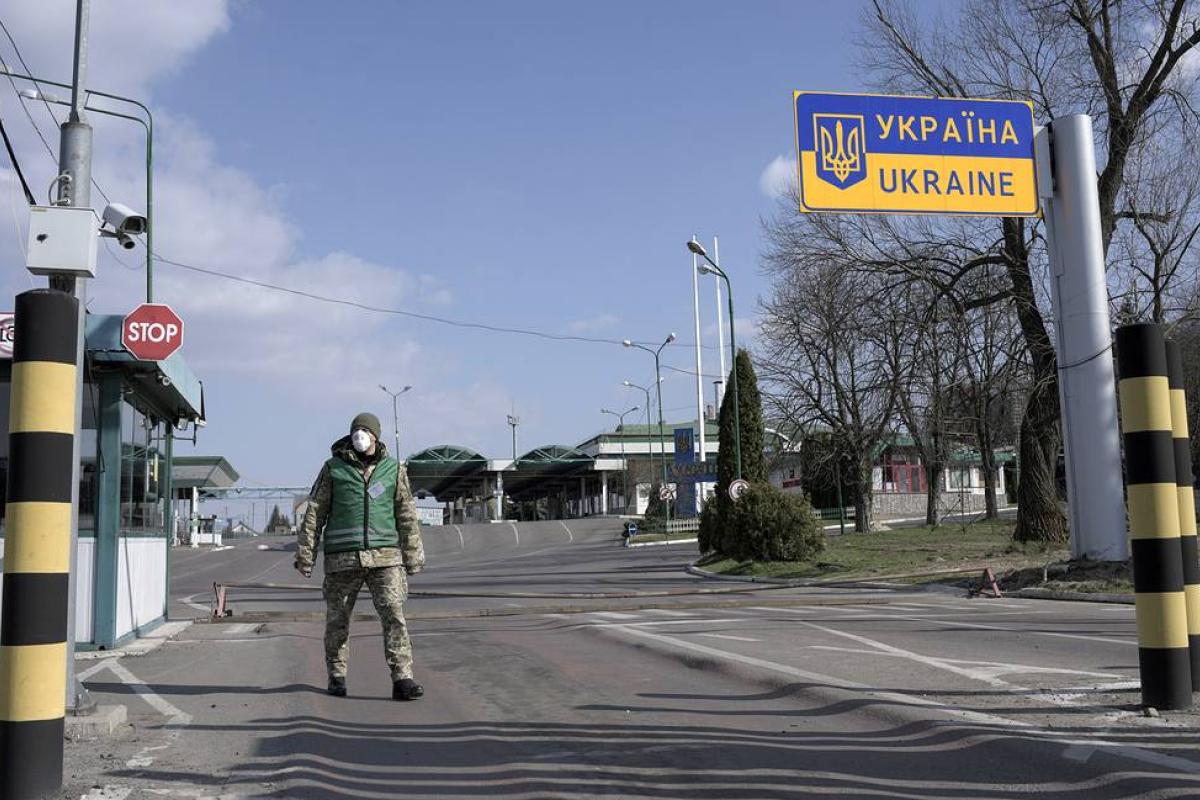 Уряд розширив перелік іноземців, яким дозволено в'їзд в Україну Уряд розширив перелік іноземців, яким дозволено в'їзд в Україну
