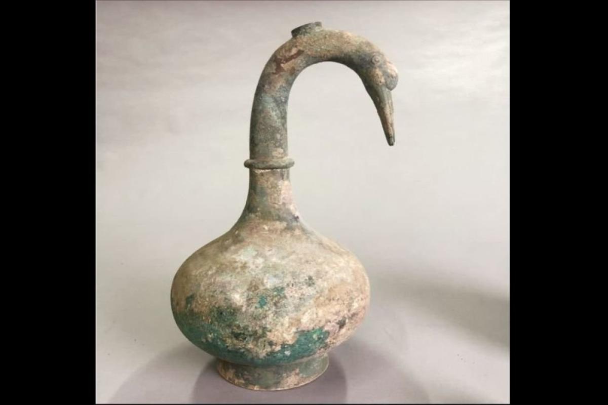 Археологи розкрили таємницю бронзової посудини, знайденої в стародавній китайській гробниці Археологи розкрили таємницю бронзової посудини, знайденої в стародавній китайській гробниці