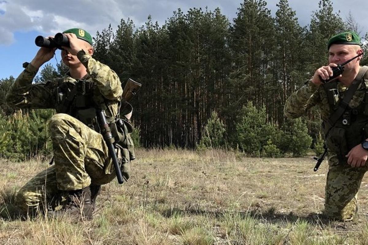 Украина усилила охрану на границе с Беларусью Украина усилила охрану на границе с Беларусью