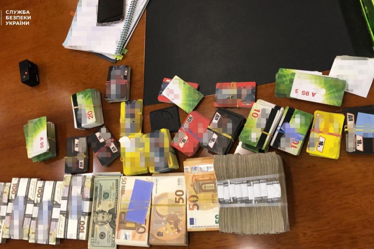 СБУ викрила керівників "Укрзалізниці" на організації мільйонної корупційної схеми СБУ викрила керівників "Укрзалізниці" на організації мільйонної корупційної схеми