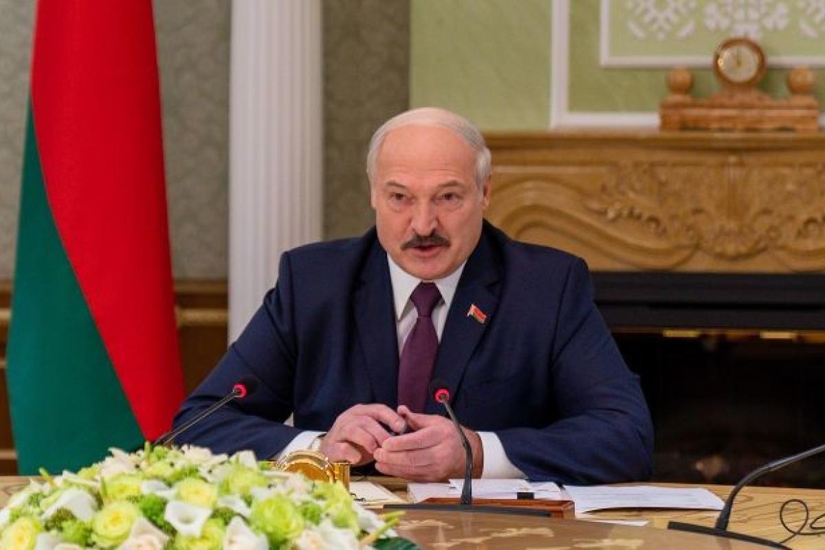 В ЕС пригрозили Лукашенко новыми санкциями В ЕС пригрозили Лукашенко новыми санкциями