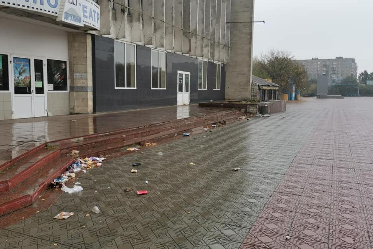 "Свинарник": як повільно, але впевнено Лисичанськ перетворюється на стихійне звалище "Свинарник": як повільно, але впевнено Лисичанськ перетворюється на стихійне звалище
