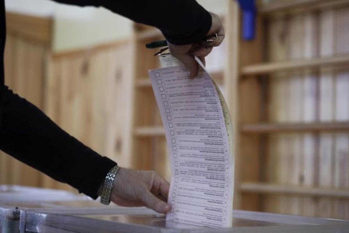 Місцеві вибори в Україні: Результати перших екзит-полів Місцеві вибори в Україні: Результати перших екзит-полів
