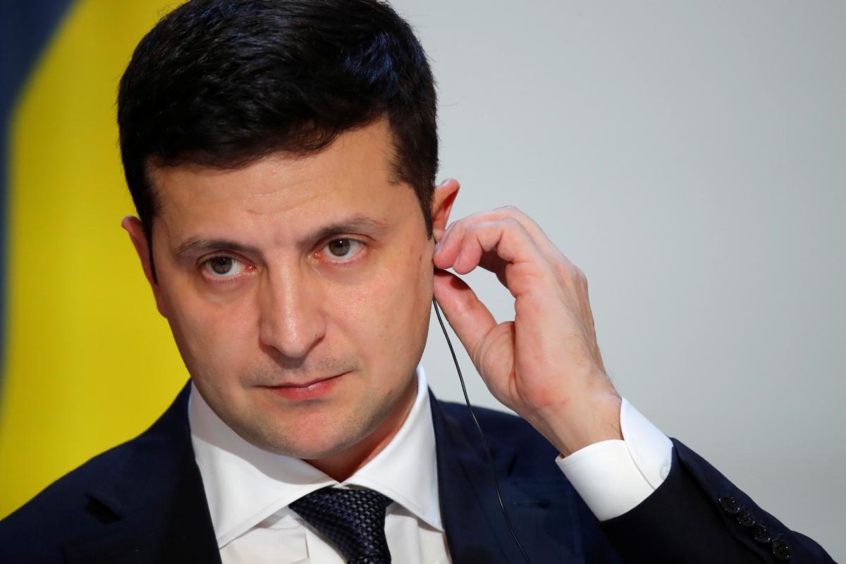 Зеленський звернувся до депутатів "Слуги народу" з приводу скандалу навколо КСУ: у ЗМІ потрапив аудіозапис Зеленський звернувся до депутатів "Слуги народу" з приводу скандалу навколо КСУ: у ЗМІ потрапив аудіозапис