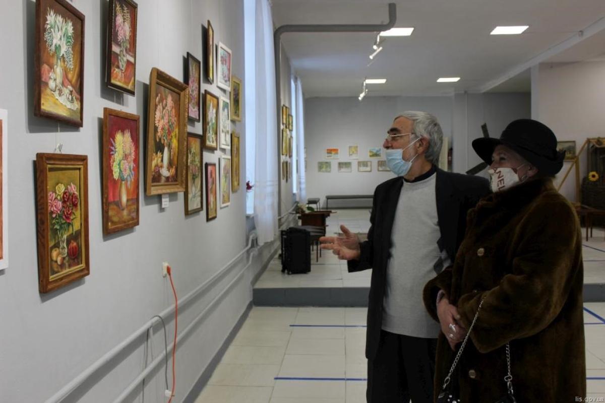 В Лисичанске открылась выставка работ местного художника В Лисичанске открылась выставка работ местного художника