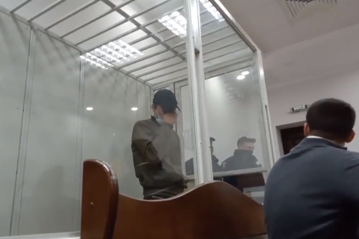 Плакав у залі суду: таксисту, який на смерть збив людей у Києві, обрали запобіжний захід Плакав у залі суду: таксисту, який на смерть збив людей у Києві, обрали запобіжний захід