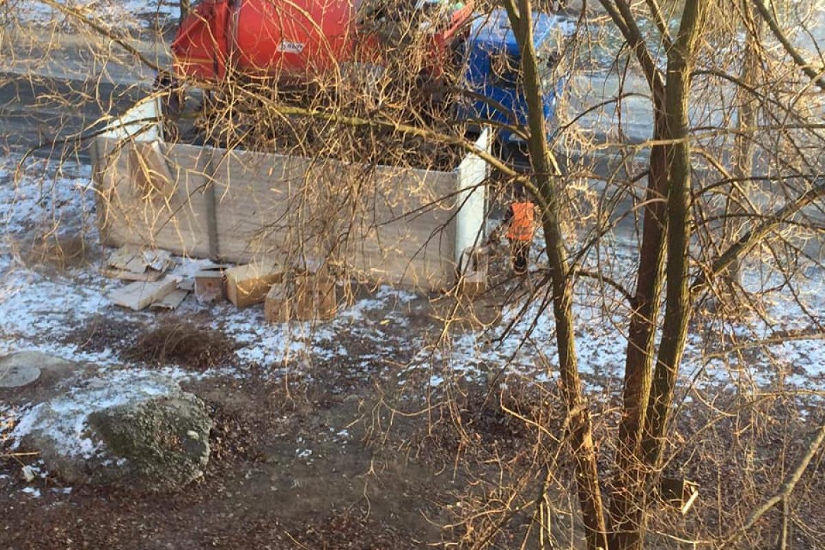 "Раскидывают мусор по городу": северодончане жалуются на ненадлежащую работу коммунальщиков